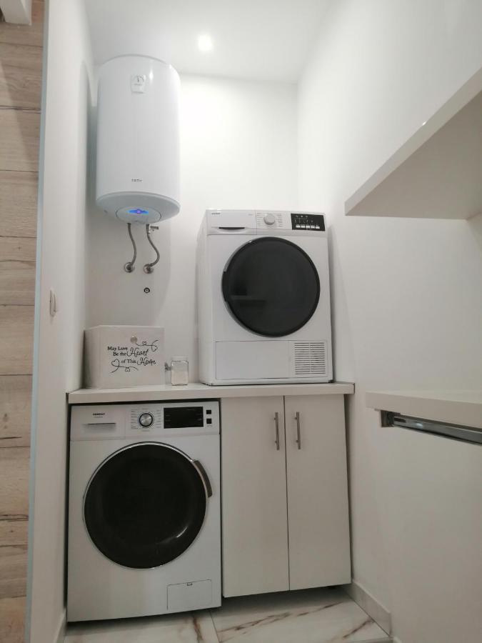 V Apartment Шибеник Екстер'єр фото